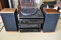 Pioneer Stereo System, CDC Turntable with 2 x AR TS W210 Speakers (Item