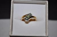 18ct Yellow Gold Green Sapphire Ring Size N Total Approx Weight 4.6 Grams with Valuation Certificate $4,100 
